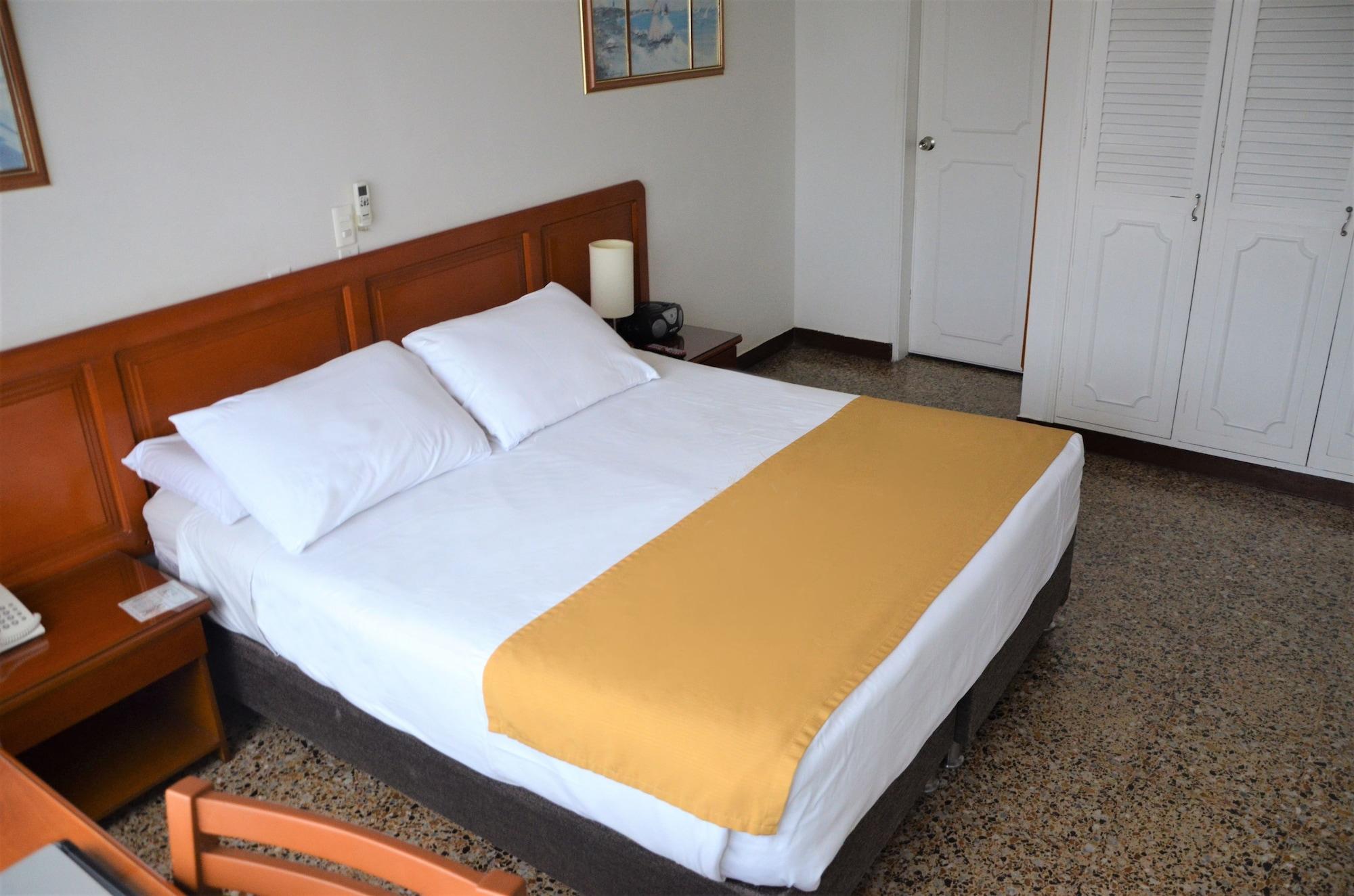 Hotel Villavicencio Plaza Екстериор снимка