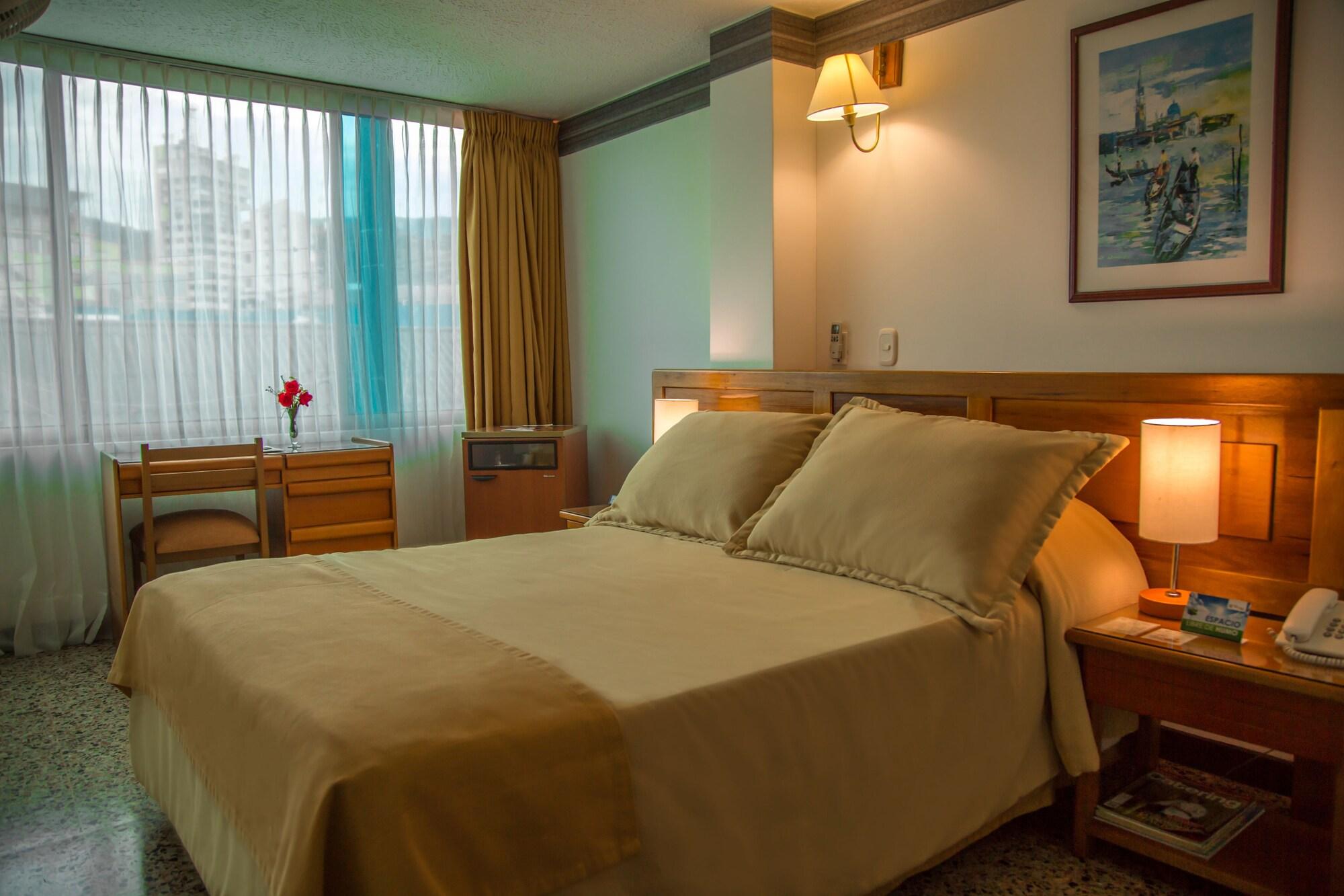 Hotel Villavicencio Plaza Екстериор снимка