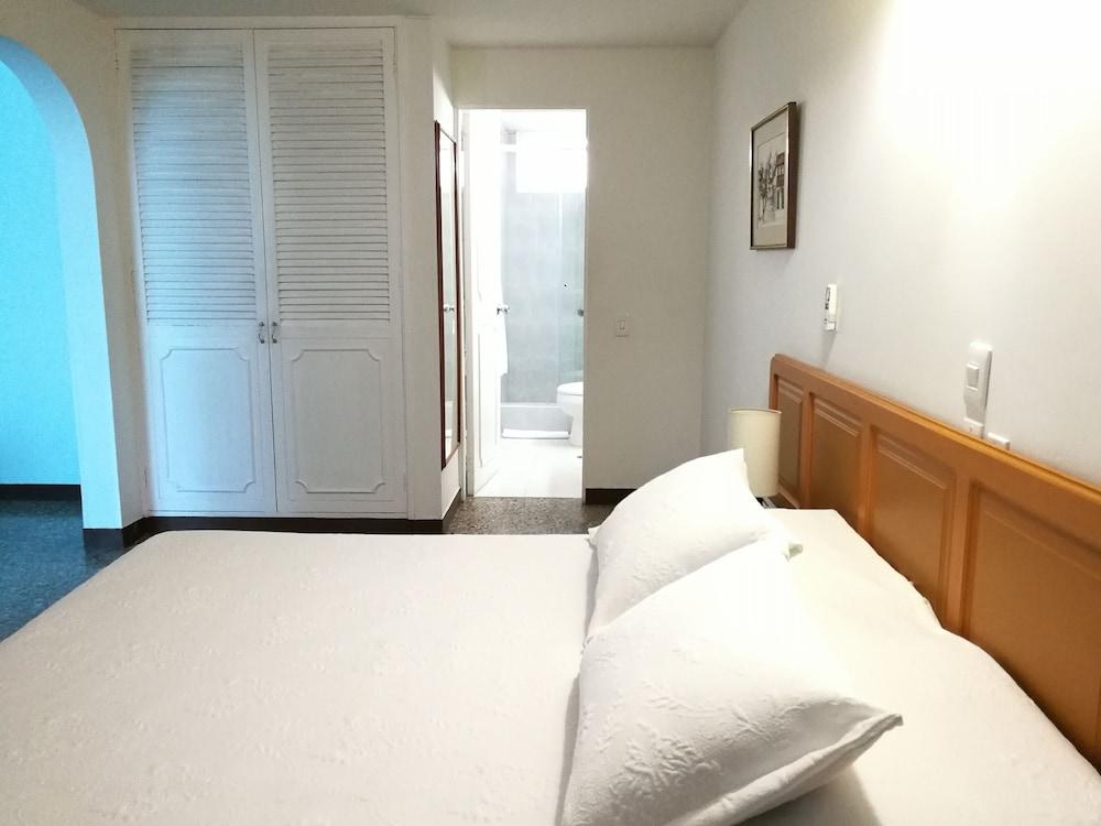 Hotel Villavicencio Plaza Екстериор снимка