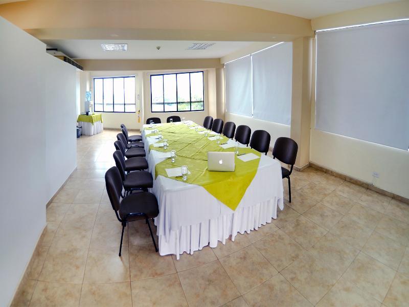 Hotel Villavicencio Plaza Екстериор снимка