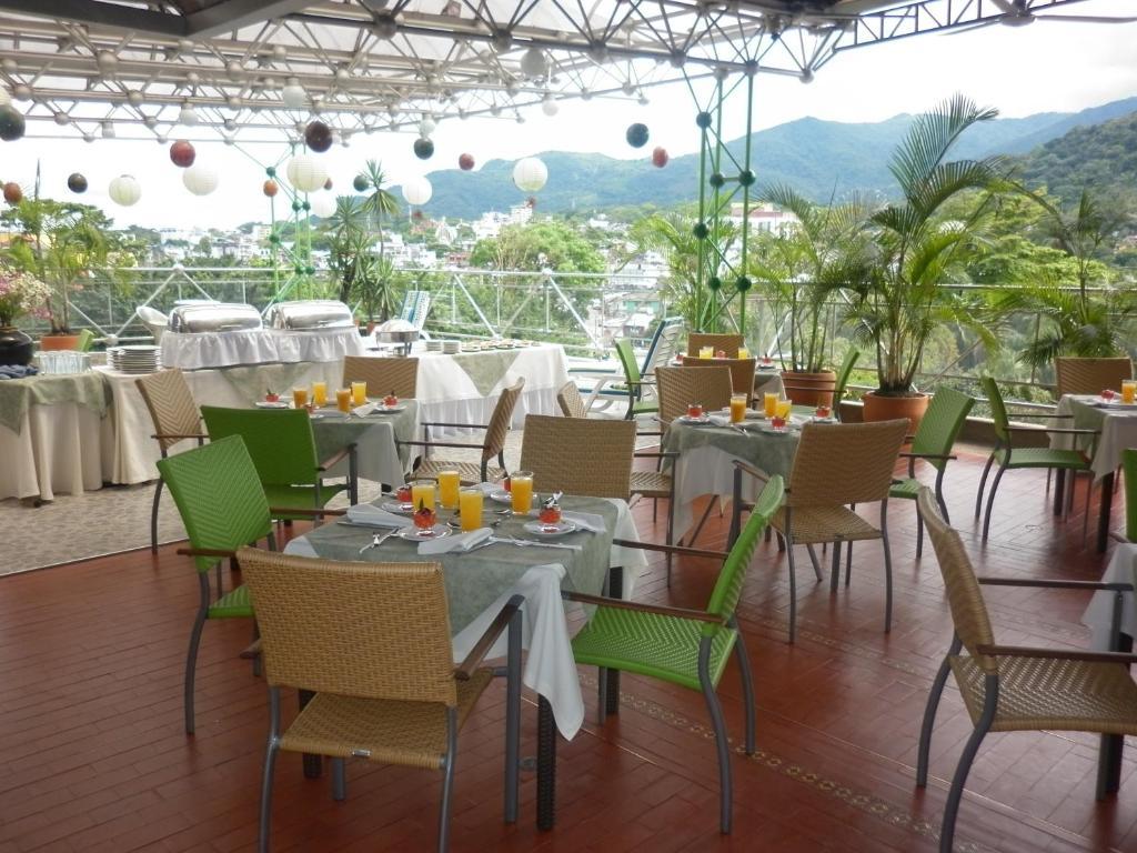 Hotel Villavicencio Plaza Екстериор снимка