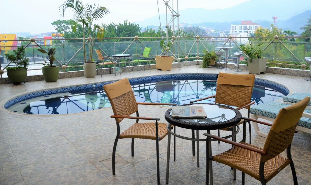 Hotel Villavicencio Plaza Екстериор снимка