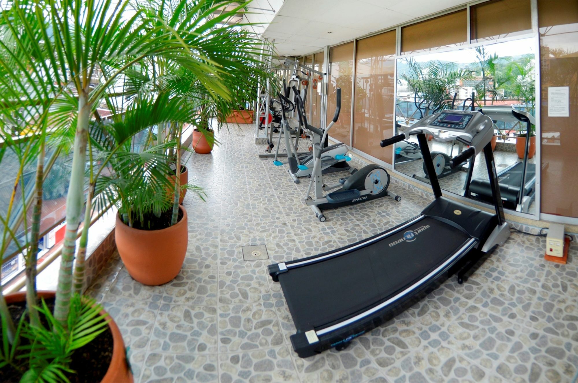 Hotel Villavicencio Plaza Екстериор снимка