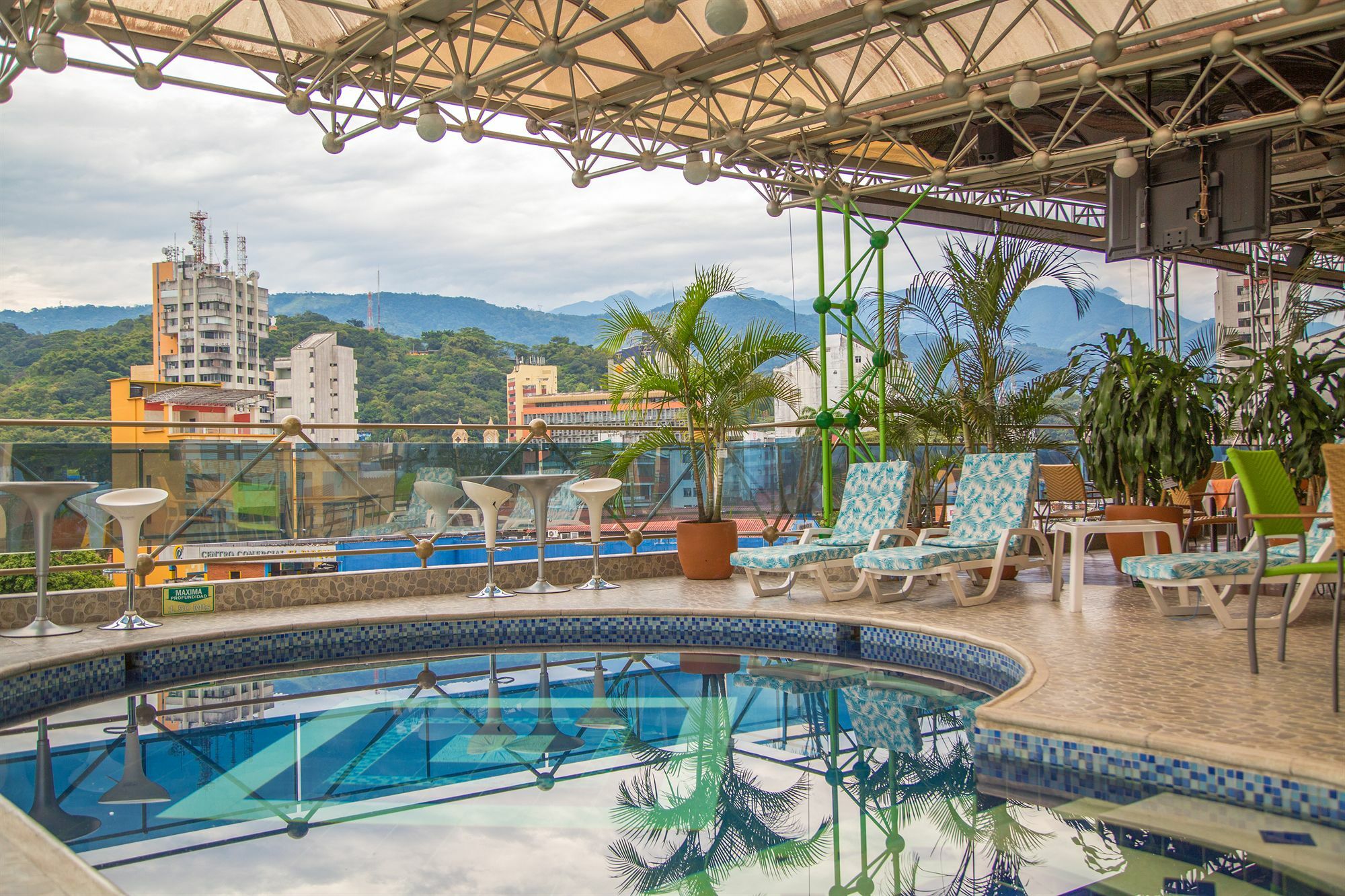 Hotel Villavicencio Plaza Екстериор снимка