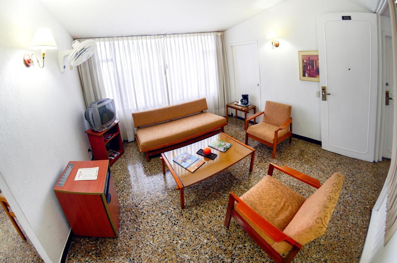 Hotel Villavicencio Plaza Екстериор снимка